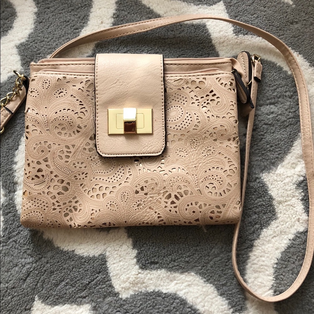 Crossbody bag.